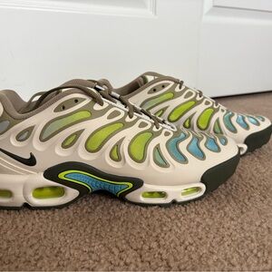 Max Plus Drift Sneakers - Phantom/Cargo Khaki-9.5 Men.  Brand new